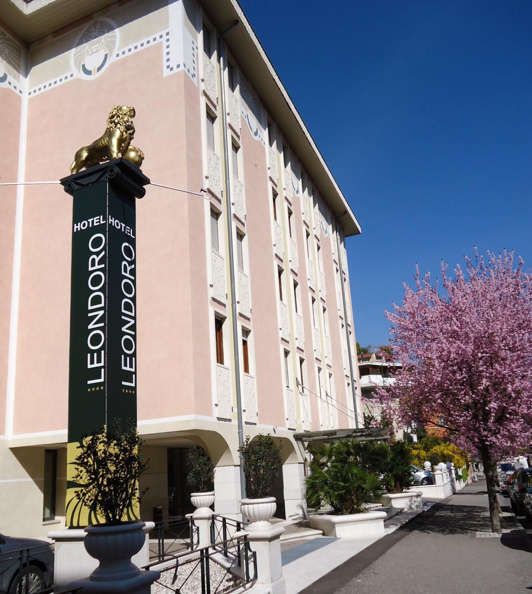Hotel Leon D'Oro Rovereto  Luaran gambar