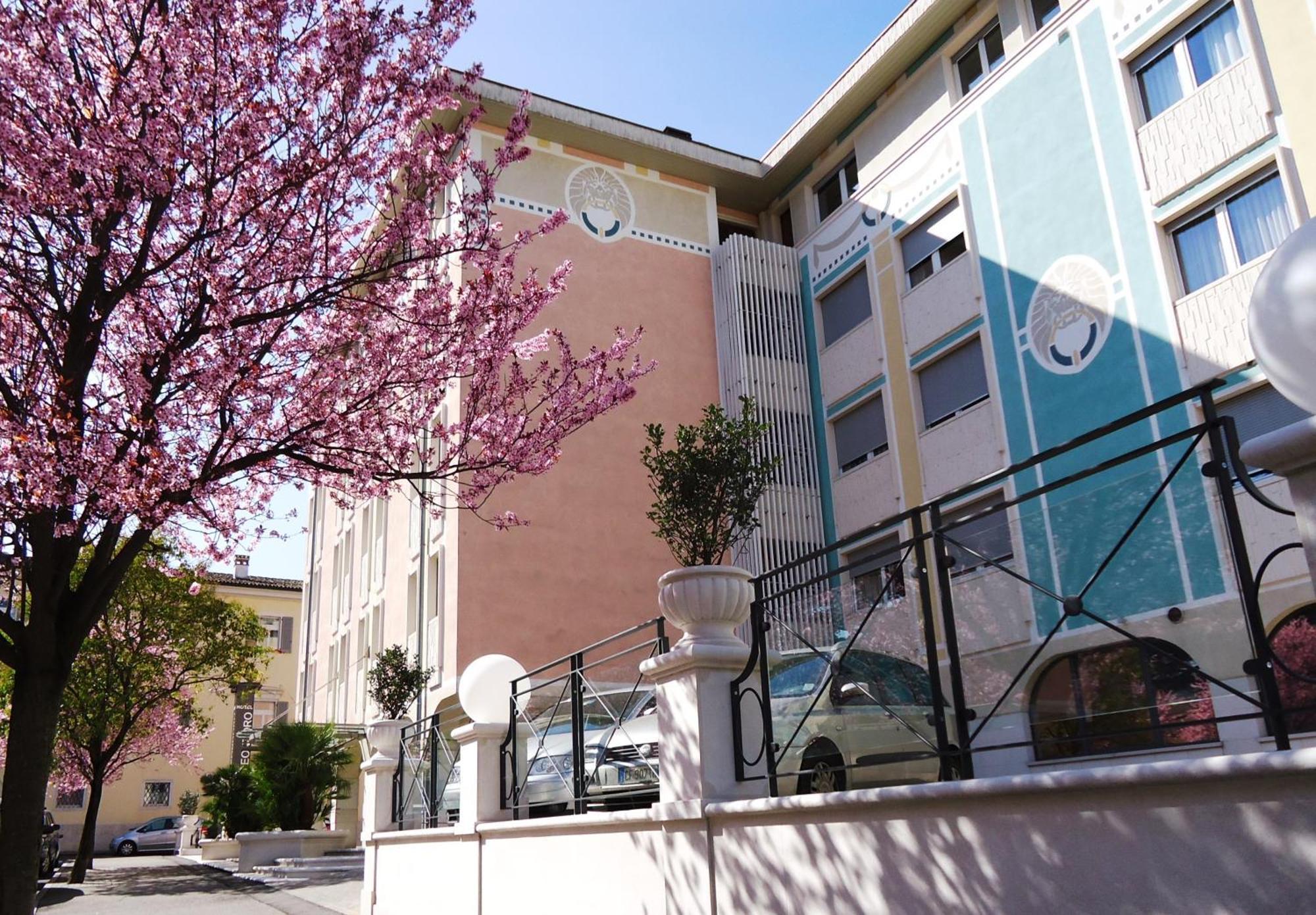 Hotel Leon D'Oro Rovereto  Luaran gambar