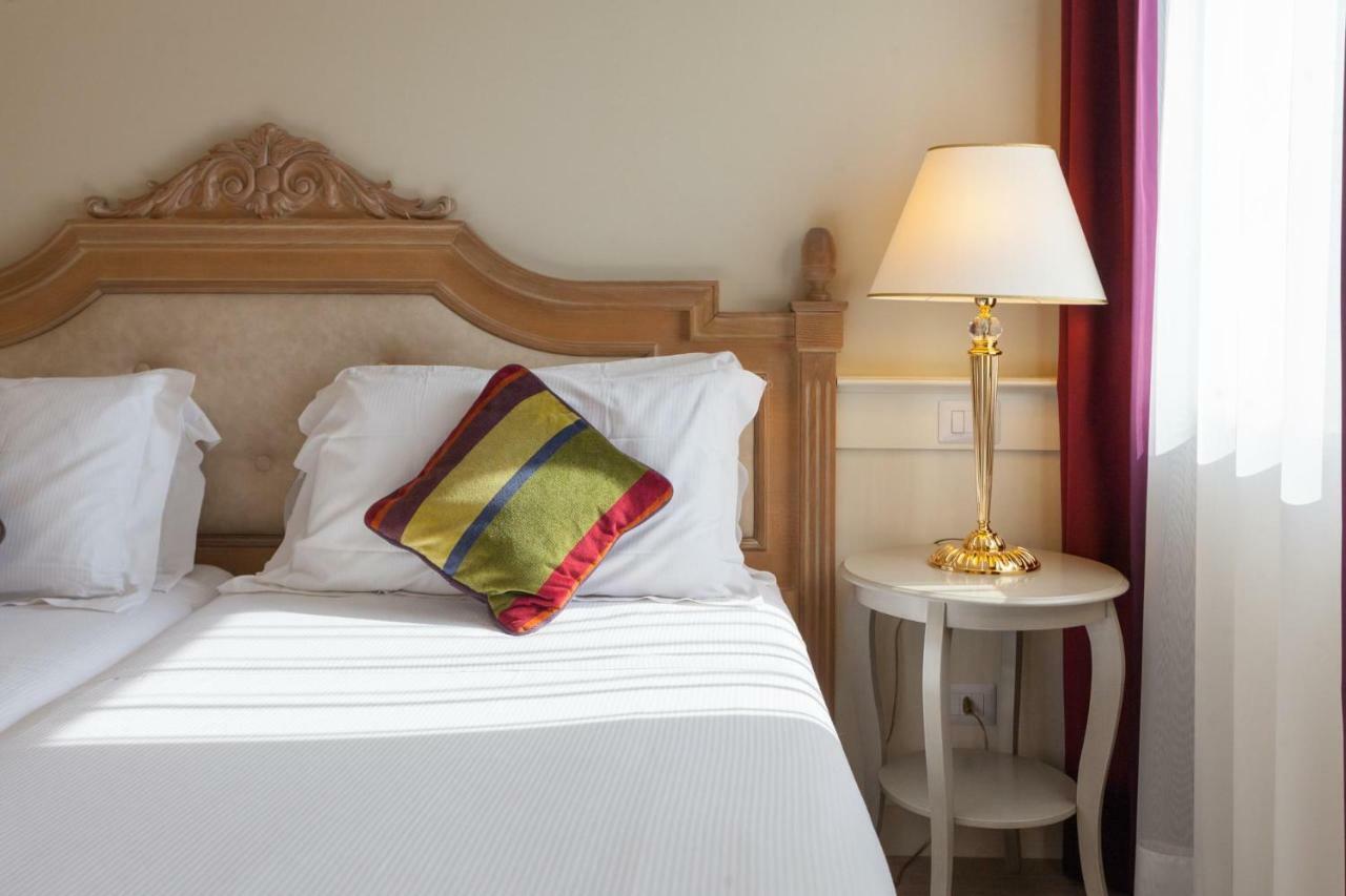Hotel Leon D'Oro Rovereto  Luaran gambar